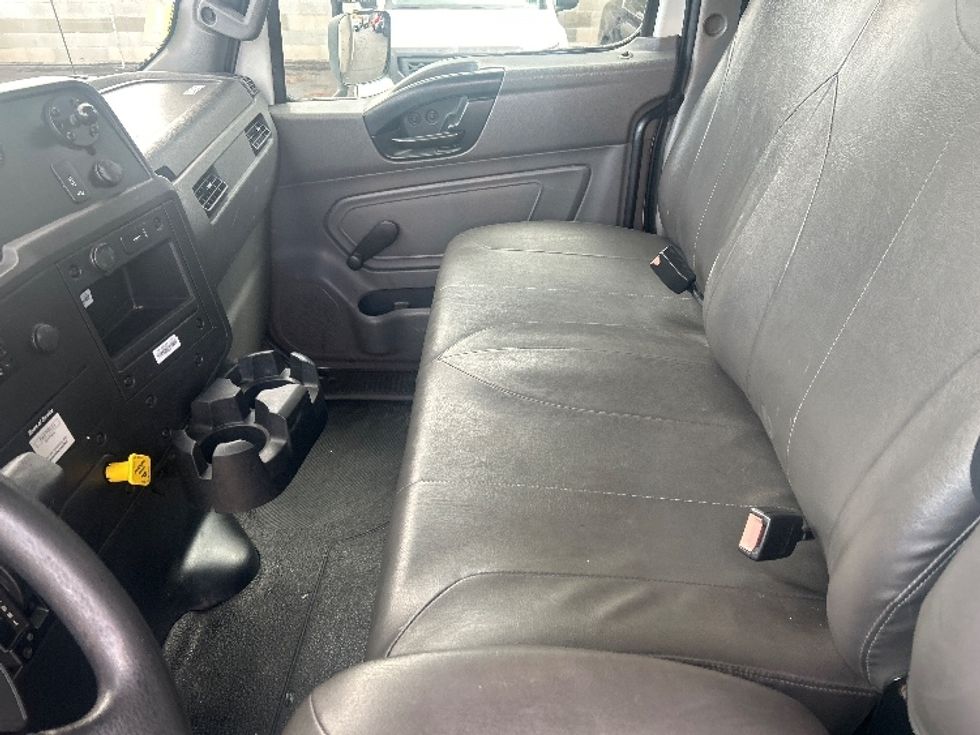 Medium Duty Box Truck-Light and Medium Duty Trucks-International-2020-MV607-Los Angeles-CA-98,813\n\t\tmiles-$ 57,750 - Image 19