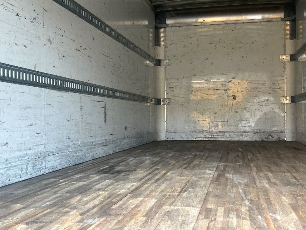 Medium Duty Box Truck-Light and Medium Duty Trucks-International-2020-MV607-Los Angeles-CA-98,813\n\t\tmiles-$ 57,750 - Image 29