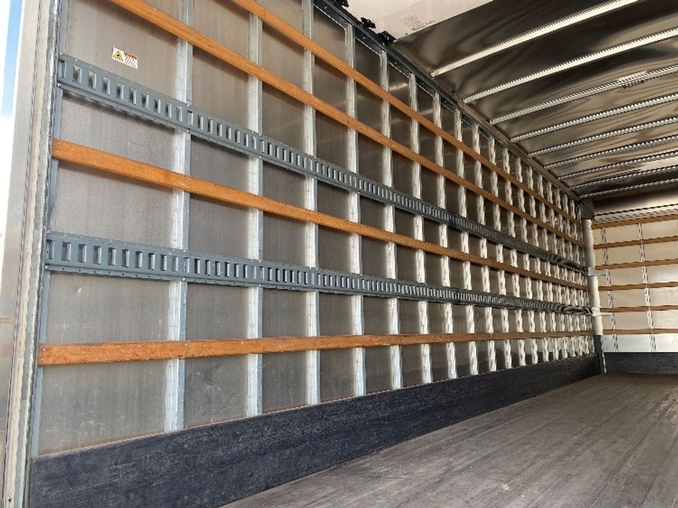 Medium Duty Box Truck-Light and Medium Duty Trucks-International-2020-MV607-Louisville-KY-15,483\n\t\tmiles-$ 67,750 - Image 11