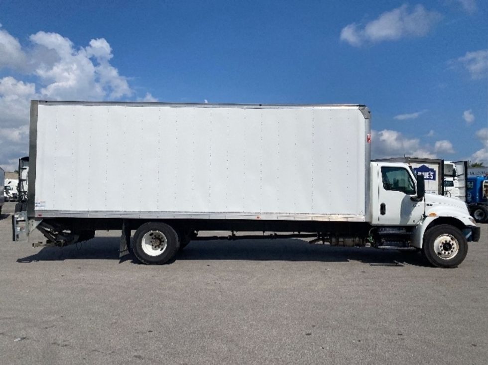 Medium Duty Box Truck-Light and Medium Duty Trucks-International-2020-MV607-Louisville-KY-15,483\n\t\tmiles-$ 67,750 - Image 15