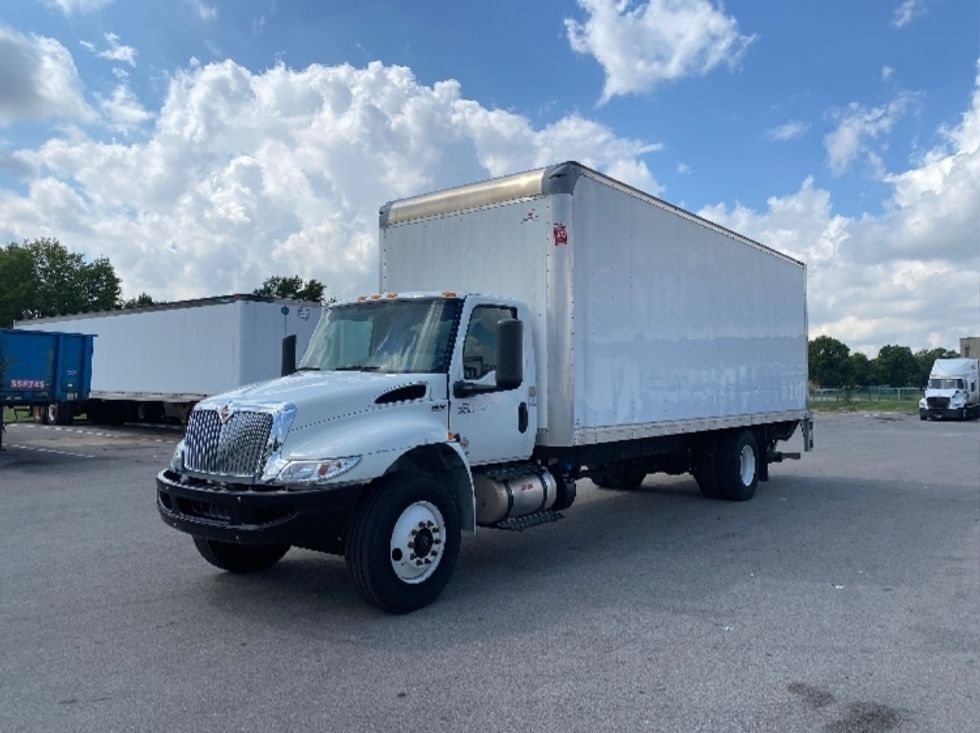 Medium Duty Box Truck-Light and Medium Duty Trucks-International-2020-MV607-Louisville-KY-15,483\n\t\tmiles-$ 67,750 - Image 3