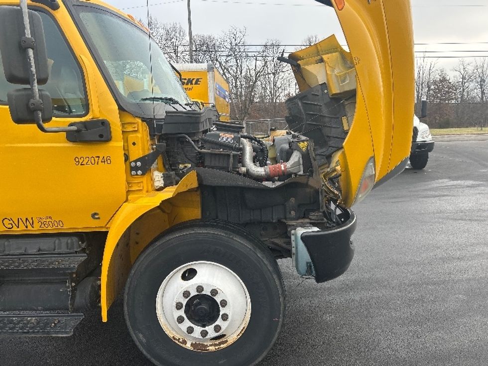 Medium Duty Box Truck-Light and Medium Duty Trucks-International-2020-MV607-Louisville-KY-156,792\n\t\tmiles-$ 35,000 - Image 23