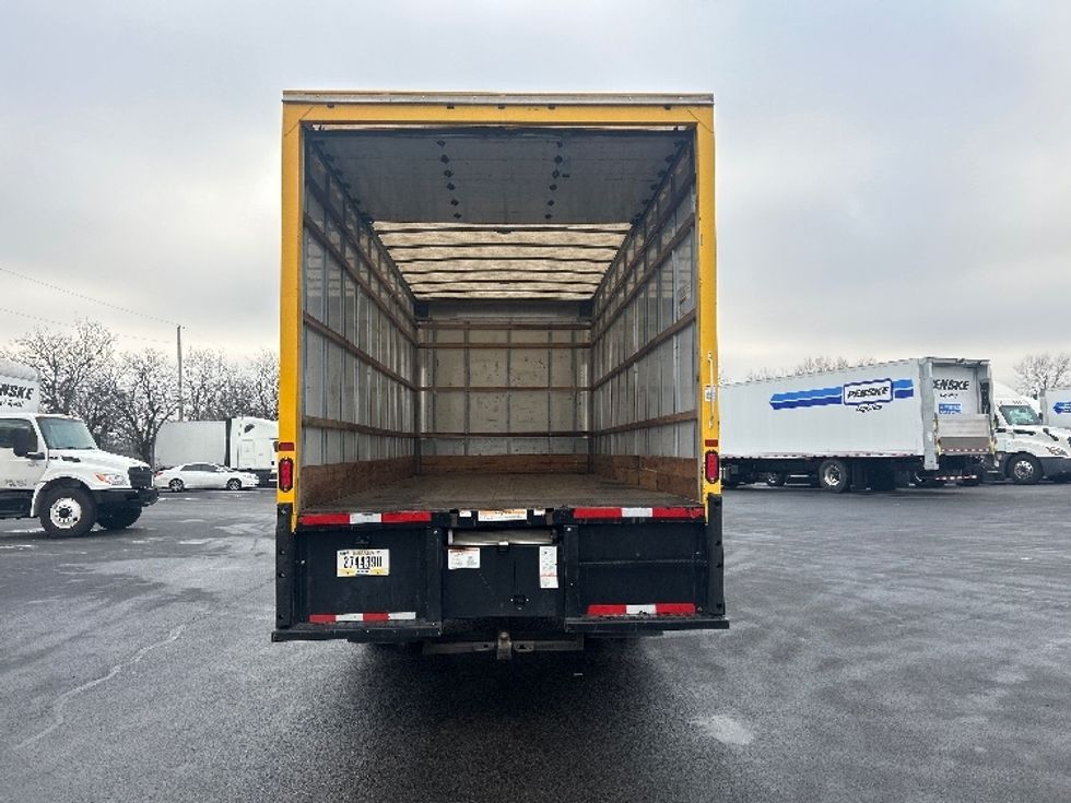 Medium Duty Box Truck-Light and Medium Duty Trucks-International-2020-MV607-Louisville-KY-156,792\n\t\tmiles-$ 35,000 - Image 8