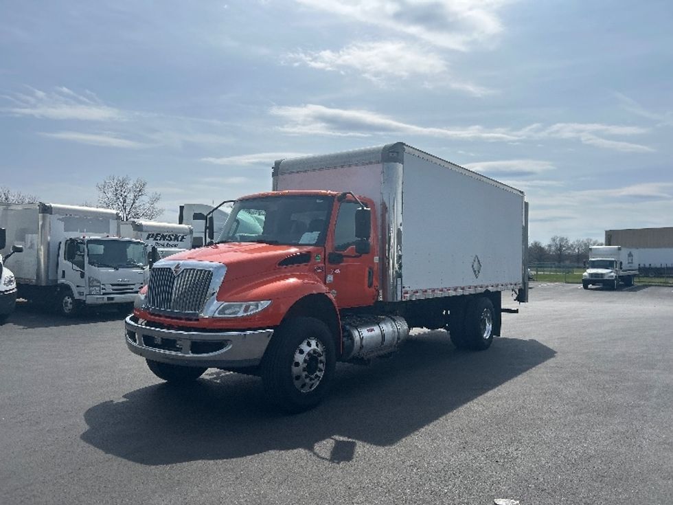 Medium Duty Box Truck-Light and Medium Duty Trucks-International-2020-MV607-Louisville-KY-261,343\n\t\tmiles-$ 24,500 - Image 3
