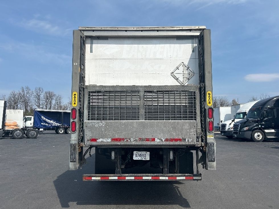 Medium Duty Box Truck-Light and Medium Duty Trucks-International-2020-MV607-Louisville-KY-261,343\n\t\tmiles-$ 24,500 - Image 7
