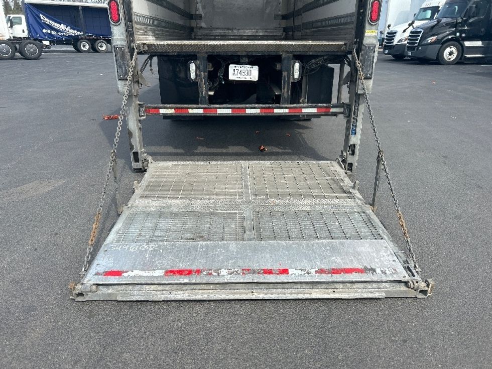 Medium Duty Box Truck-Light and Medium Duty Trucks-International-2020-MV607-Louisville-KY-261,343\n\t\tmiles-$ 24,500 - Image 9