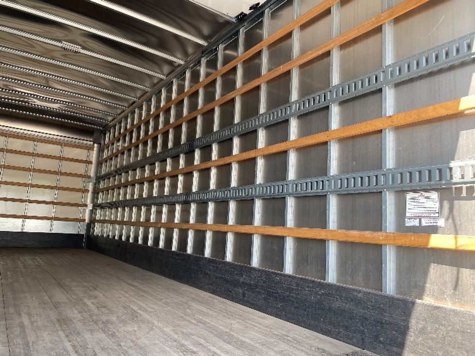 Medium Duty Box Truck-Light and Medium Duty Trucks-International-2020-MV607-Louisville-KY-33,406\n\t\tmiles-$ 66,000 - Image 12