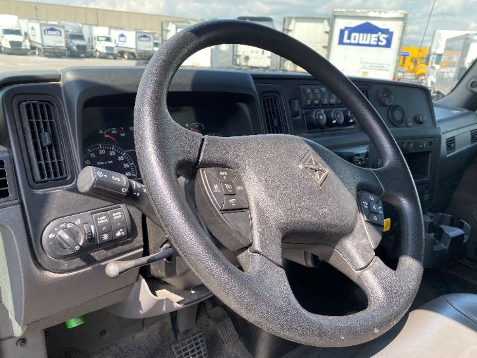 Medium Duty Box Truck-Light and Medium Duty Trucks-International-2020-MV607-Louisville-KY-33,406\n\t\tmiles-$ 66,000 - Image 17