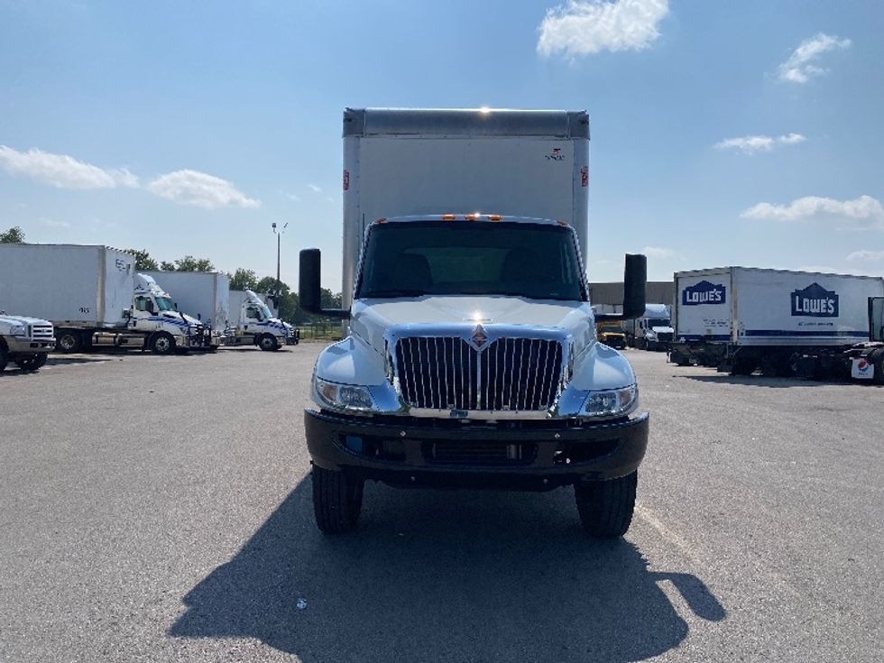 Medium Duty Box Truck-Light and Medium Duty Trucks-International-2020-MV607-Louisville-KY-33,406\n\t\tmiles-$ 66,000 - Image 2