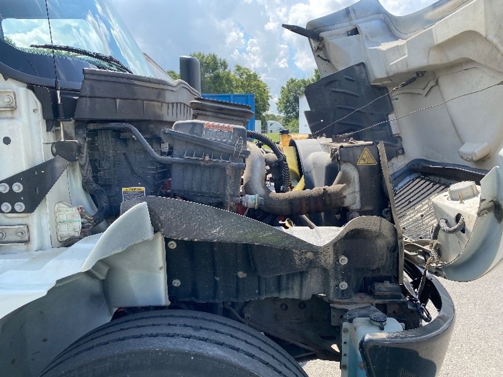 Medium Duty Box Truck-Light and Medium Duty Trucks-International-2020-MV607-Louisville-KY-33,406\n\t\tmiles-$ 66,000 - Image 23
