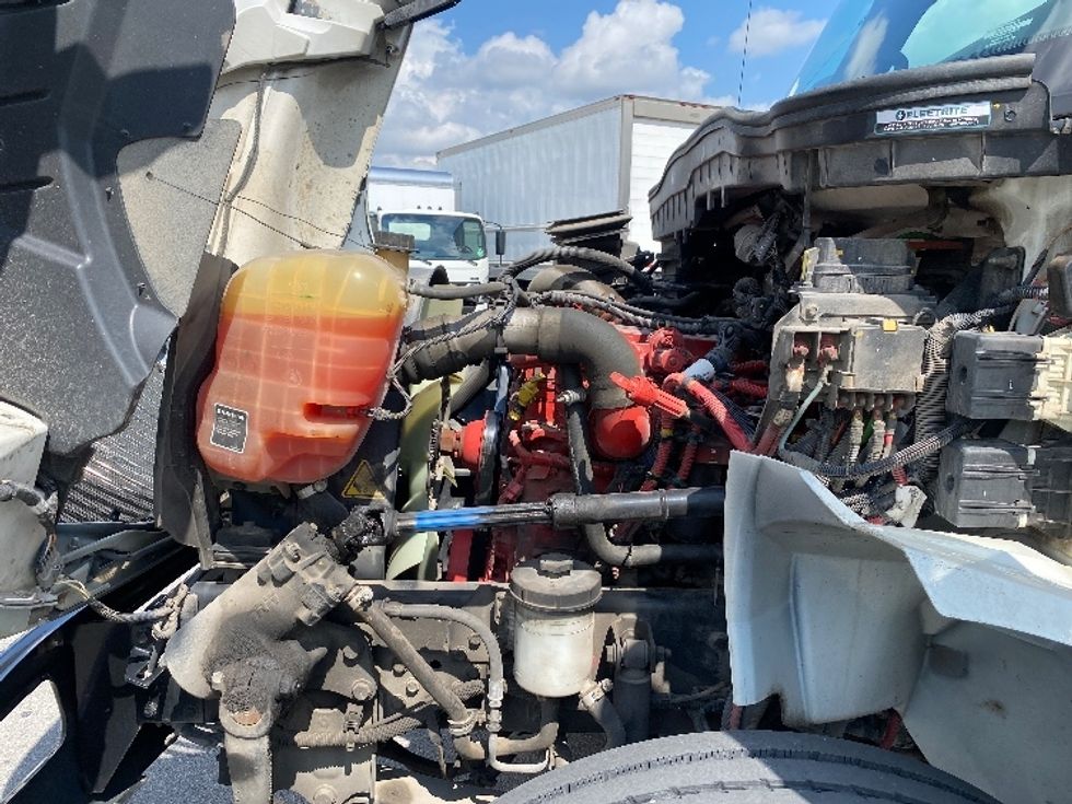 Medium Duty Box Truck-Light and Medium Duty Trucks-International-2020-MV607-Louisville-KY-33,406\n\t\tmiles-$ 66,000 - Image 24