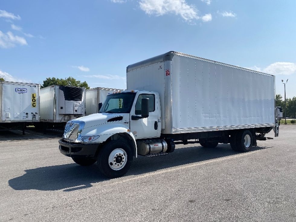 Medium Duty Box Truck-Light and Medium Duty Trucks-International-2020-MV607-Louisville-KY-33,406\n\t\tmiles-$ 66,000 - Image 3
