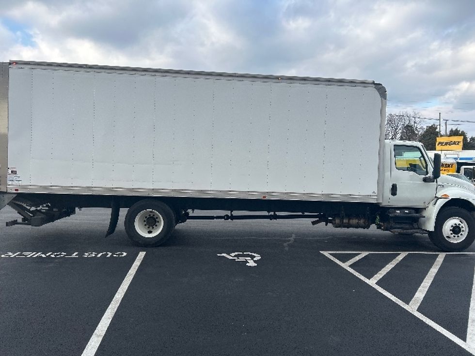Medium Duty Box Truck-Light and Medium Duty Trucks-International-2020-MV607-Louisville-KY-88,245\n\t\tmiles-$ 56,000 - Image 15