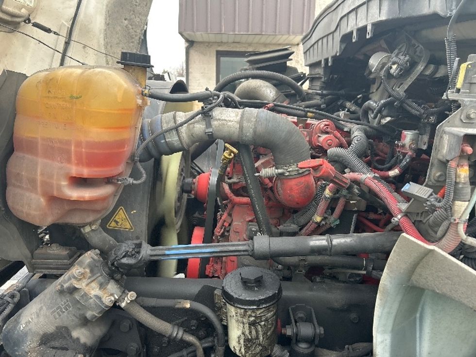 Medium Duty Box Truck-Light and Medium Duty Trucks-International-2020-MV607-Louisville-KY-88,245\n\t\tmiles-$ 56,000 - Image 24