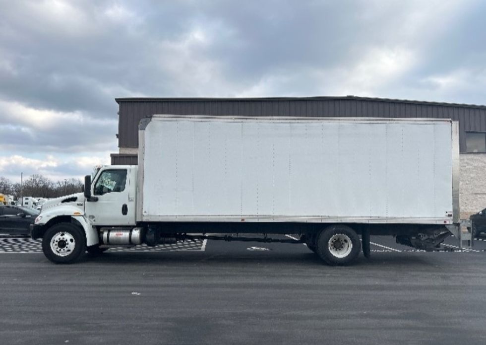 Medium Duty Box Truck-Light and Medium Duty Trucks-International-2020-MV607-Louisville-KY-88,245\n\t\tmiles-$ 56,000 - Image 4