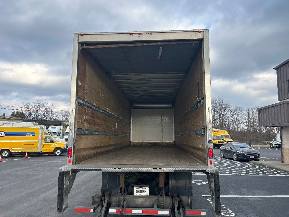Medium Duty Box Truck-Light and Medium Duty Trucks-International-2020-MV607-Louisville-KY-88,245\n\t\tmiles-$ 56,000 - Image 5