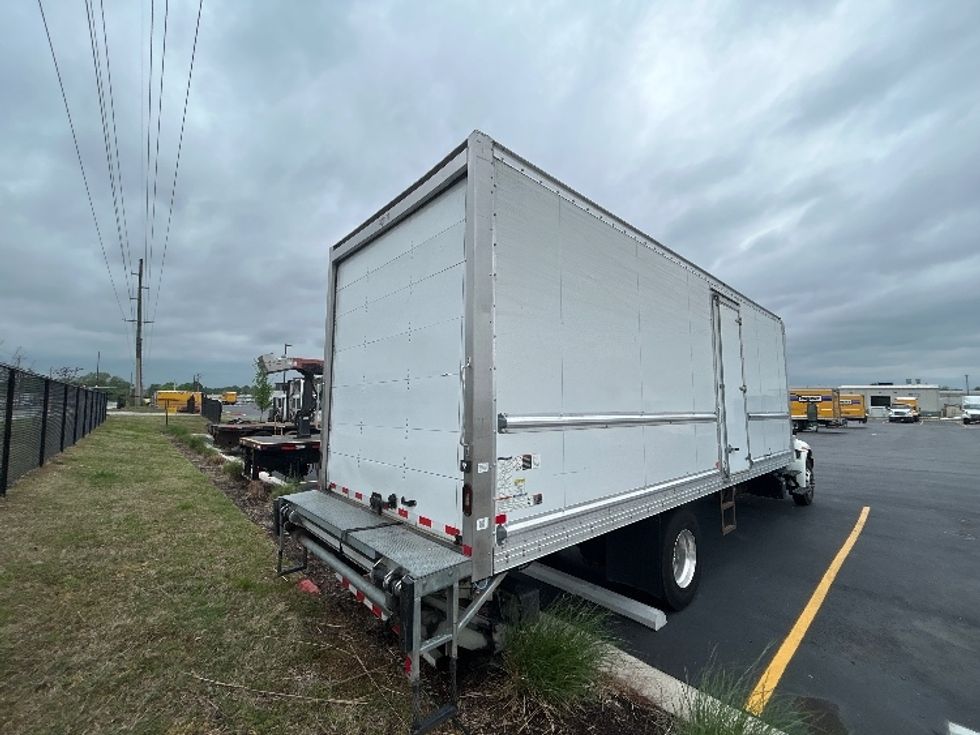 Medium Duty Box Truck-Light and Medium Duty Trucks-International-2020-MV607-Lowell-AR-147,677\n\t\tmiles-$ 52,000 - Image 13
