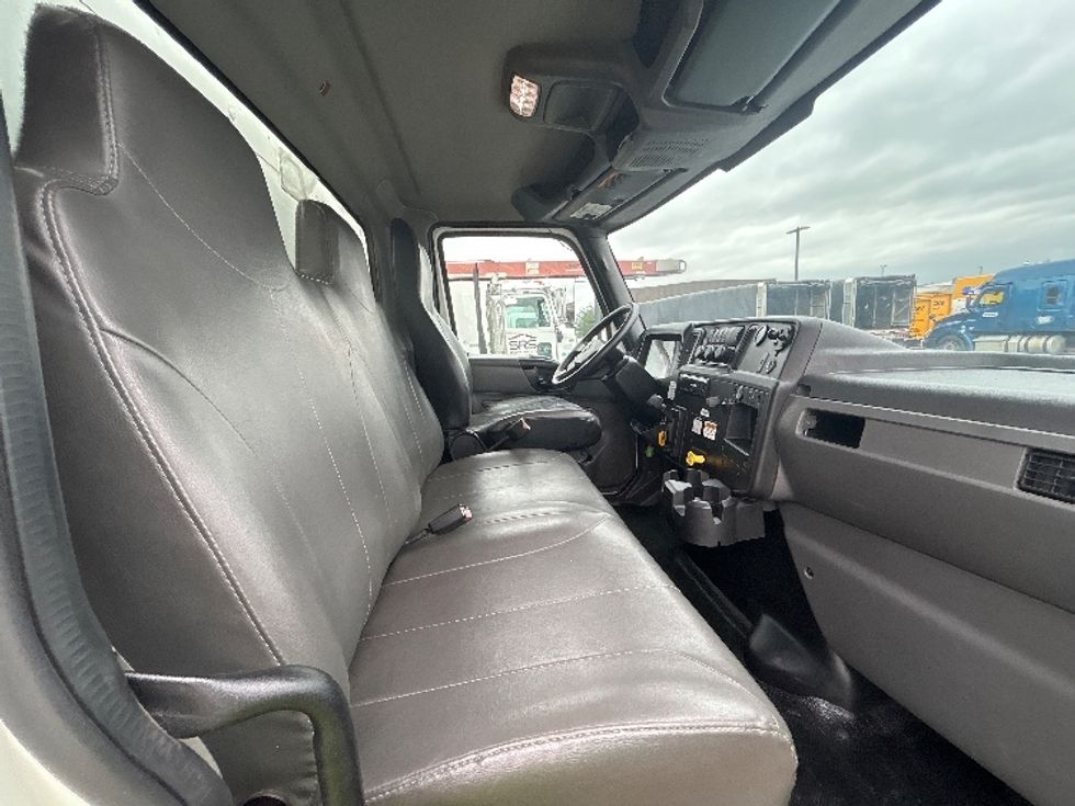 Medium Duty Box Truck-Light and Medium Duty Trucks-International-2020-MV607-Lowell-AR-147,677\n\t\tmiles-$ 52,000 - Image 22