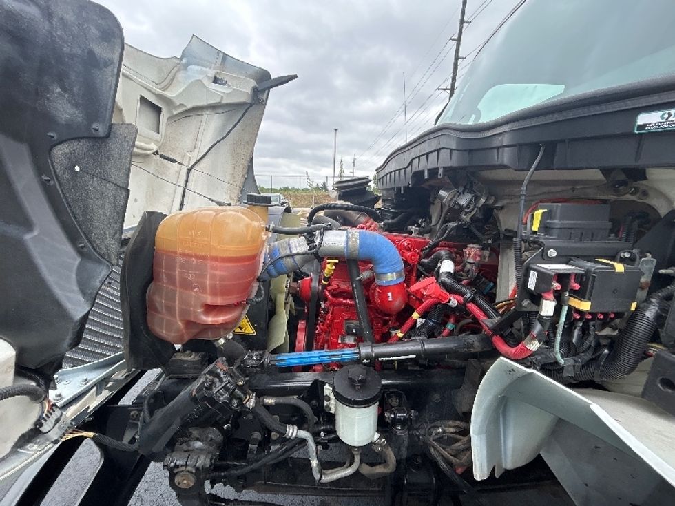 Medium Duty Box Truck-Light and Medium Duty Trucks-International-2020-MV607-Lowell-AR-147,677\n\t\tmiles-$ 52,000 - Image 24