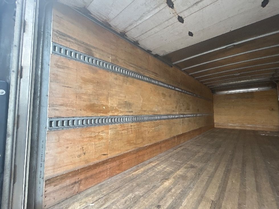 Medium Duty Box Truck-Light and Medium Duty Trucks-International-2020-MV607-Lowell-AR-161,649\n\t\tmiles-$ 51,250 - Image 11