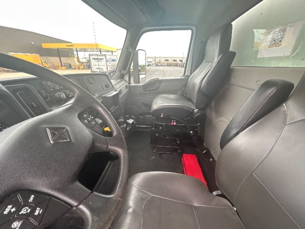 Medium Duty Box Truck-Light and Medium Duty Trucks-International-2020-MV607-Lowell-AR-161,649\n\t\tmiles-$ 51,250 - Image 19