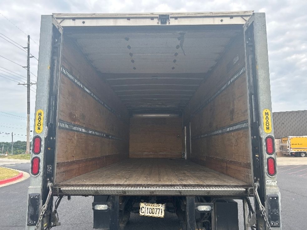 Medium Duty Box Truck-Light and Medium Duty Trucks-International-2020-MV607-Lowell-AR-161,649\n\t\tmiles-$ 51,250 - Image 8