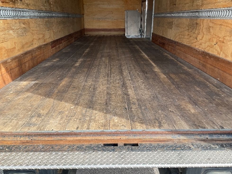 Medium Duty Box Truck-Light and Medium Duty Trucks-International-2020-MV607-Lowell-AR-221,048\n\t\tmiles-$ 45,250 - Image 10