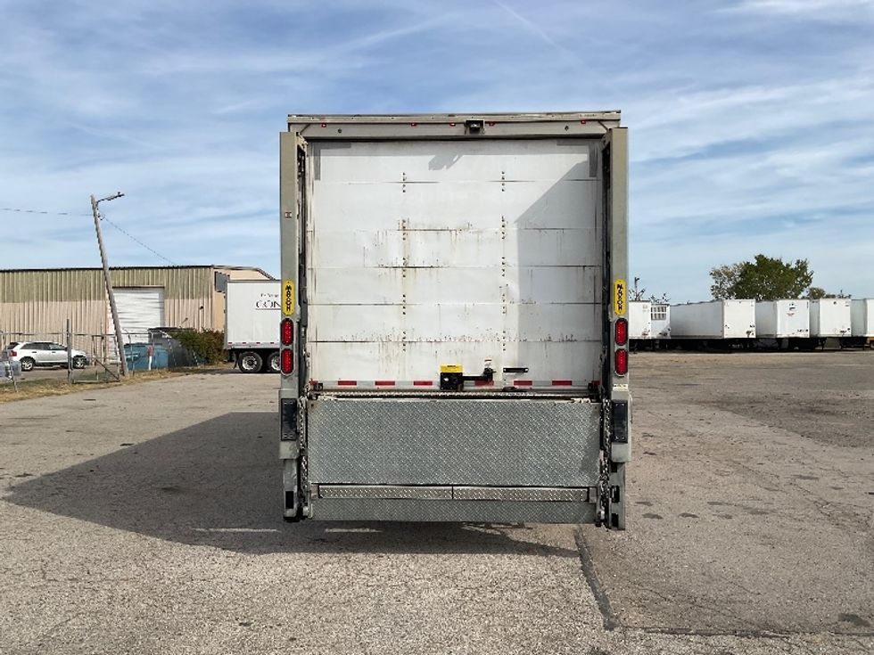 Medium Duty Box Truck-Light and Medium Duty Trucks-International-2020-MV607-Lowell-AR-221,048\n\t\tmiles-$ 45,250 - Image 7