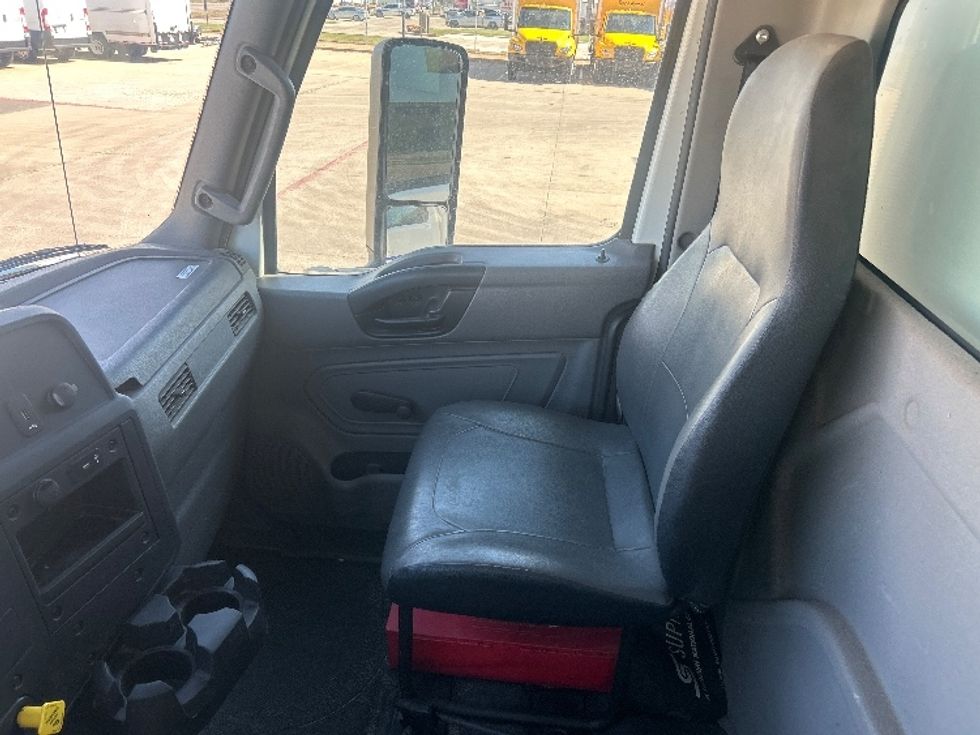 Medium Duty Box Truck-Light and Medium Duty Trucks-International-2020-MV607-Lubbock-TX-115,257\n\t\tmiles-$ 60,000 - Image 19