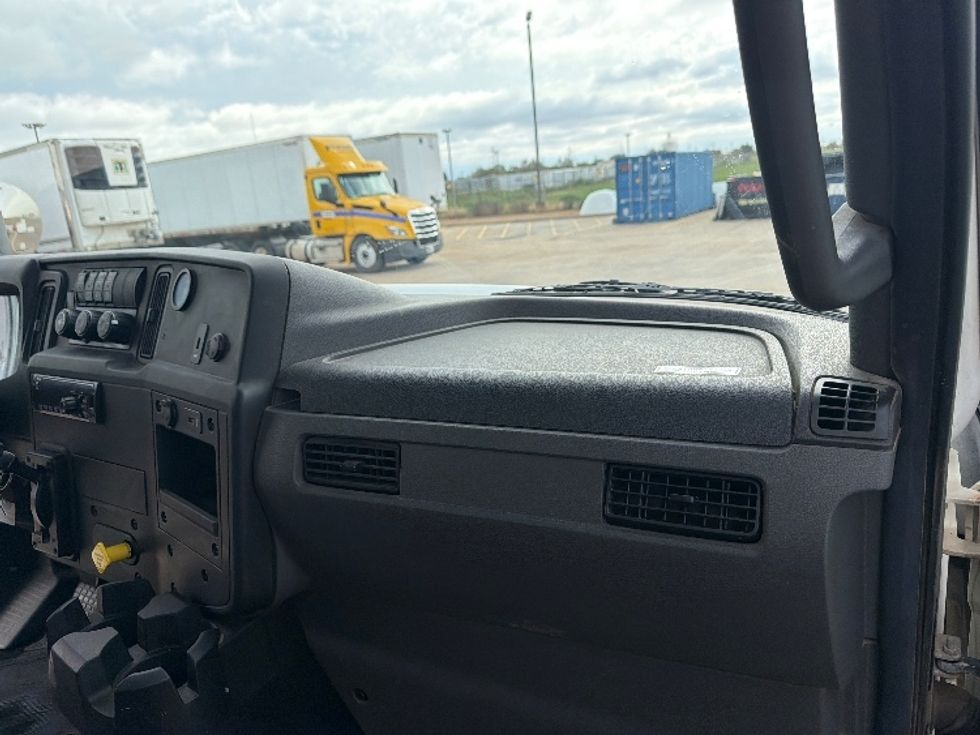Medium Duty Box Truck-Light and Medium Duty Trucks-International-2020-MV607-Lubbock-TX-115,257\n\t\tmiles-$ 60,000 - Image 21