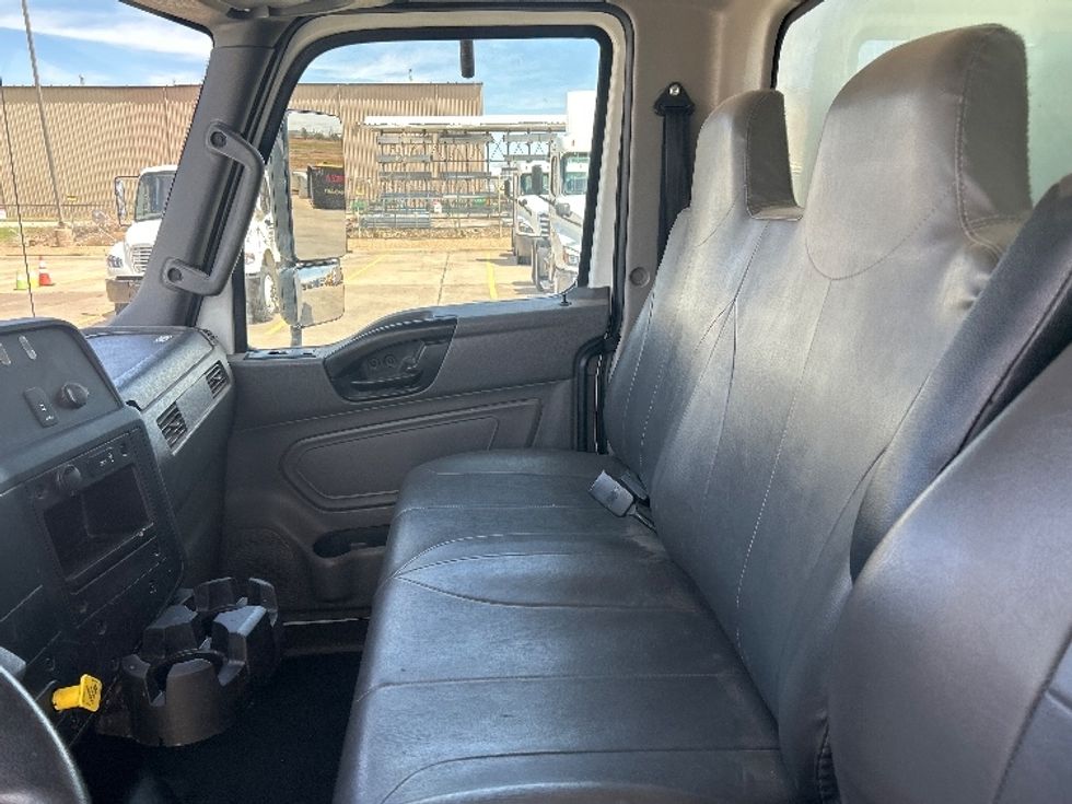 Medium Duty Box Truck-Light and Medium Duty Trucks-International-2020-MV607-Lubbock-TX-149,251\n\t\tmiles-$ 60,500 - Image 19