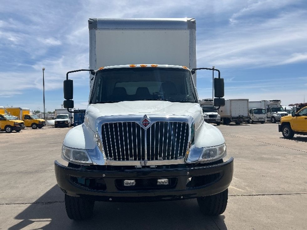 Medium Duty Box Truck-Light and Medium Duty Trucks-International-2020-MV607-Lubbock-TX-149,251\n\t\tmiles-$ 60,500 - Image 2