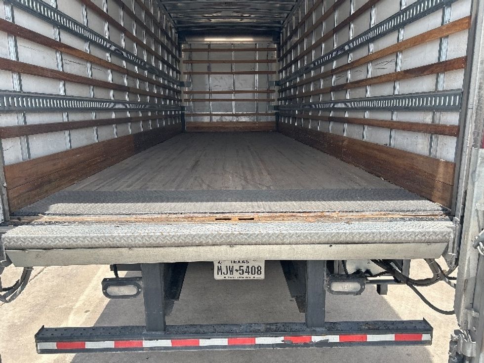 Medium Duty Box Truck-Light and Medium Duty Trucks-International-2020-MV607-Lubbock-TX-184,687\n\t\tmiles-$ 56,500 - Image 10