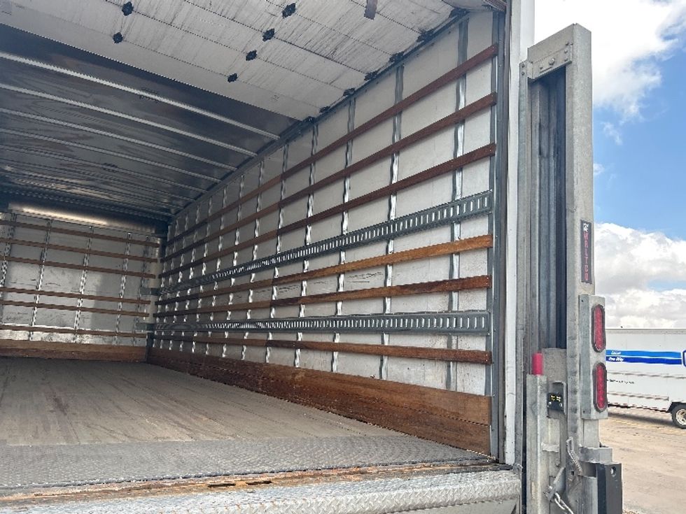 Medium Duty Box Truck-Light and Medium Duty Trucks-International-2020-MV607-Lubbock-TX-184,687\n\t\tmiles-$ 56,500 - Image 12