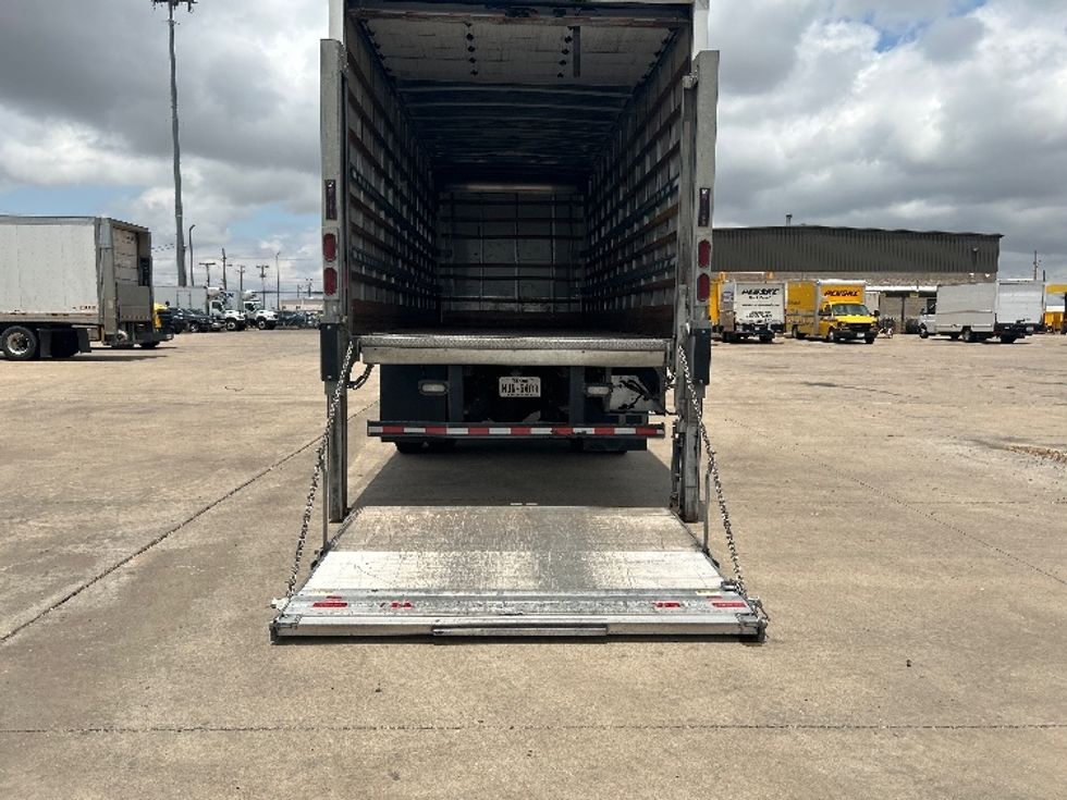 Medium Duty Box Truck-Light and Medium Duty Trucks-International-2020-MV607-Lubbock-TX-184,687\n\t\tmiles-$ 56,500 - Image 9