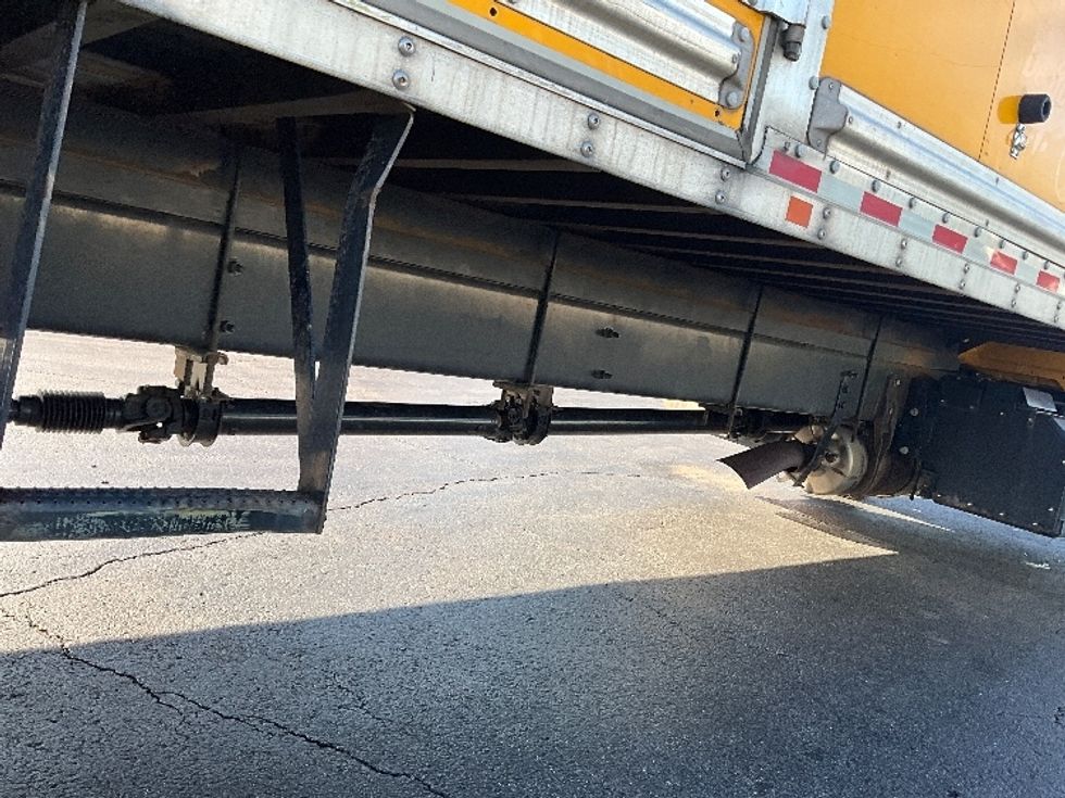 Medium Duty Box Truck-Light and Medium Duty Trucks-International-2020-MV607-Manassas-VA-215,347\n\t\tmiles-$ 40,250 - Image 13