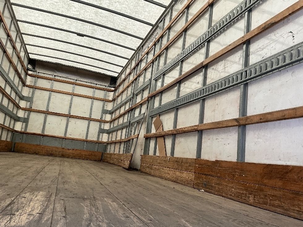 Medium Duty Box Truck-Light and Medium Duty Trucks-International-2020-MV607-Manassas-VA-215,347\n\t\tmiles-$ 40,250 - Image 26