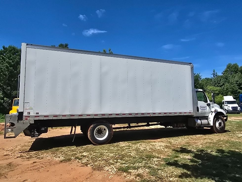 Medium Duty Box Truck-Light and Medium Duty Trucks-International-2020-MV607-Mcdonough-GA-359,288\n\t\tmiles-$ 23,500 - Image 15