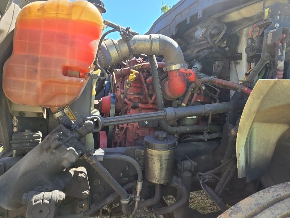 Medium Duty Box Truck-Light and Medium Duty Trucks-International-2020-MV607-Mcdonough-GA-359,288\n\t\tmiles-$ 23,500 - Image 24