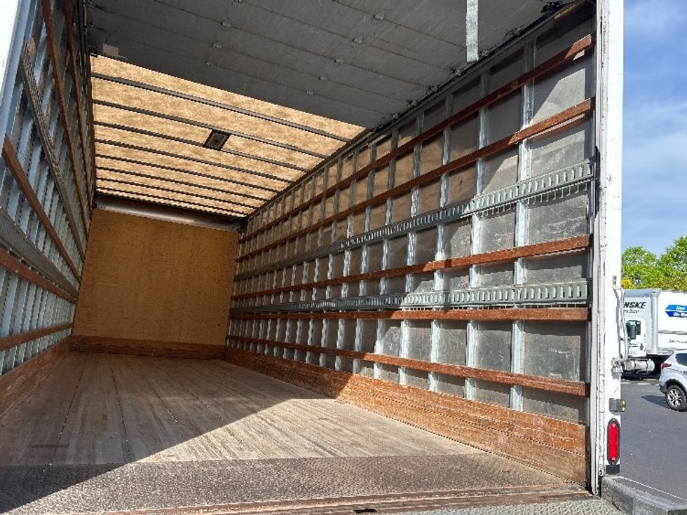 Medium Duty Box Truck-Light and Medium Duty Trucks-International-2020-MV607-Mebane-NC-144,325\n\t\tmiles-$ 61,250 - Image 12