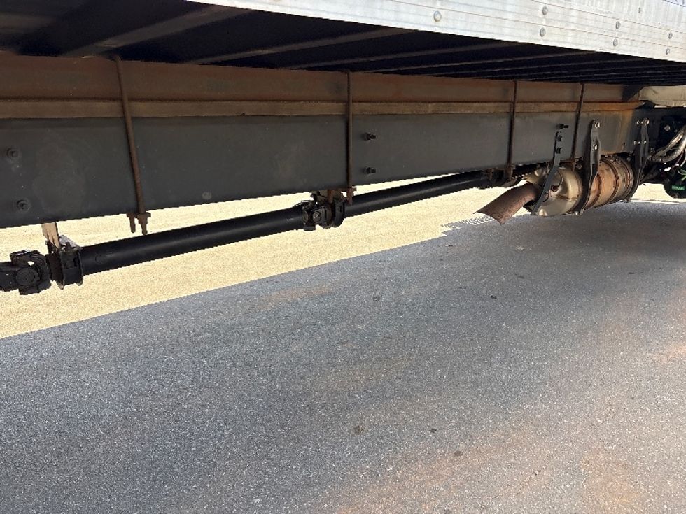 Medium Duty Box Truck-Light and Medium Duty Trucks-International-2020-MV607-Mebane-NC-158,119\n\t\tmiles-$ 50,500 - Image 14