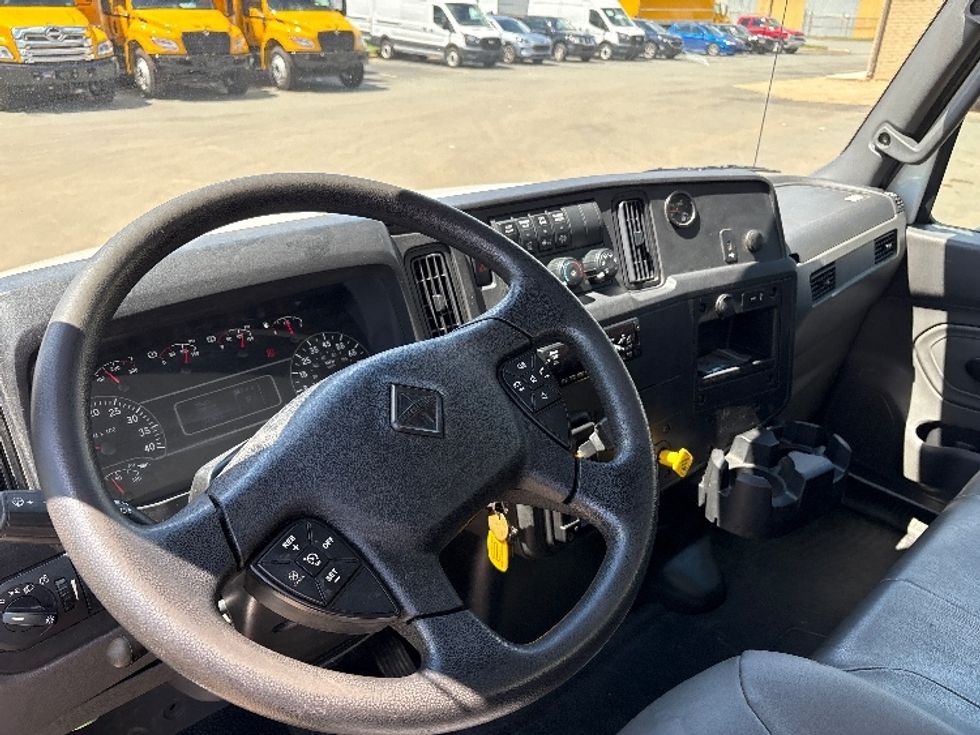 Medium Duty Box Truck-Light and Medium Duty Trucks-International-2020-MV607-Mebane-NC-158,119\n\t\tmiles-$ 50,500 - Image 17