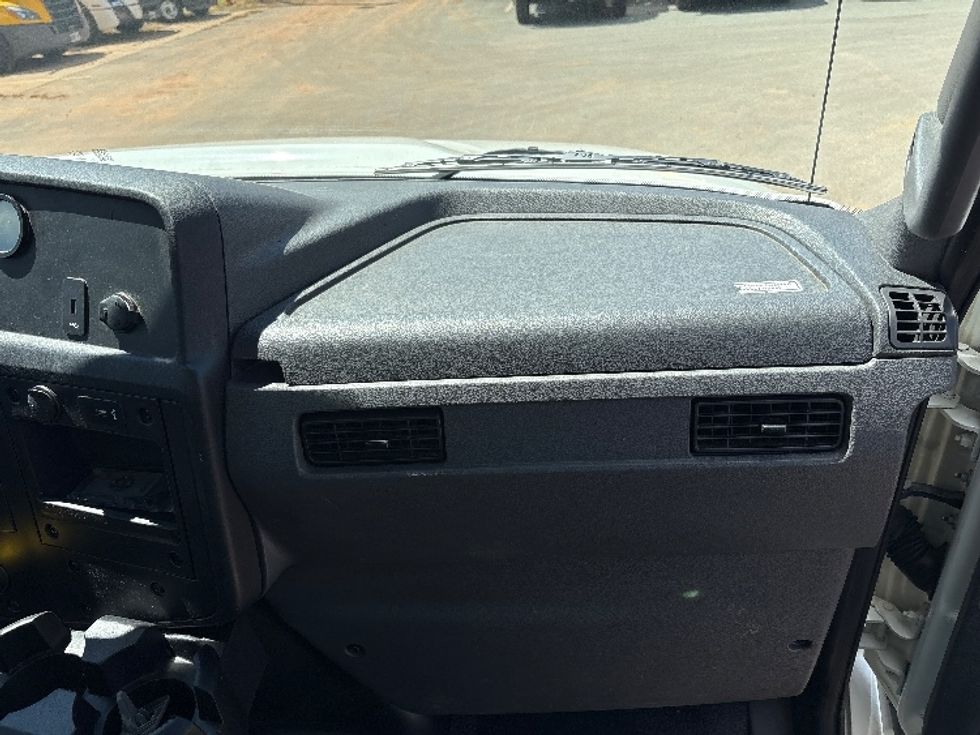 Medium Duty Box Truck-Light and Medium Duty Trucks-International-2020-MV607-Mebane-NC-158,119\n\t\tmiles-$ 50,500 - Image 21