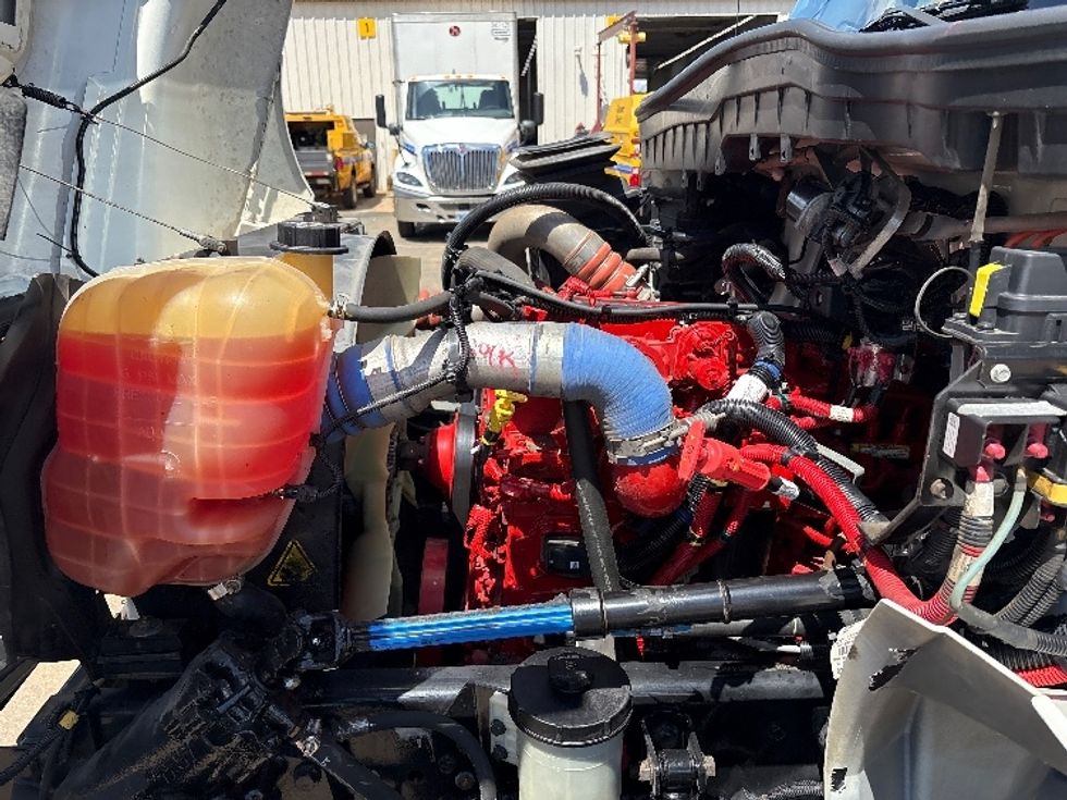 Medium Duty Box Truck-Light and Medium Duty Trucks-International-2020-MV607-Mebane-NC-158,119\n\t\tmiles-$ 50,500 - Image 24