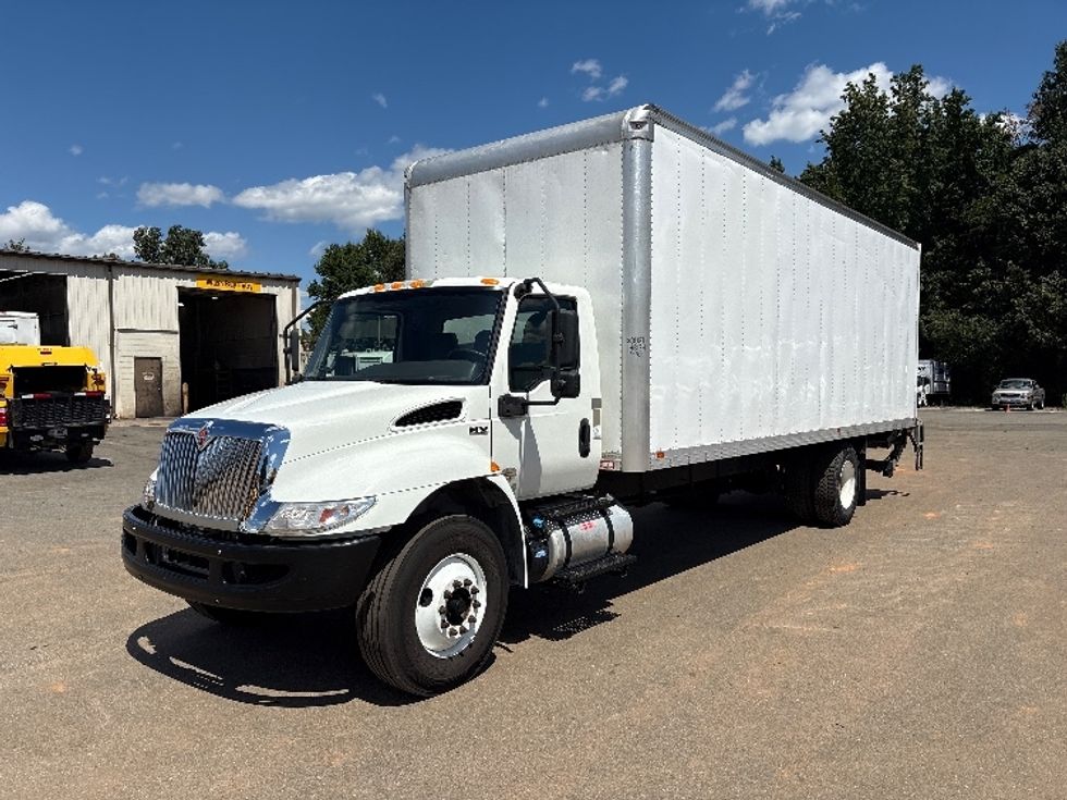 Medium Duty Box Truck-Light and Medium Duty Trucks-International-2020-MV607-Mebane-NC-158,119\n\t\tmiles-$ 50,500 - Image 3