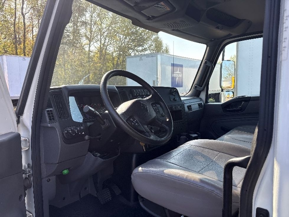 Medium Duty Box Truck-Light and Medium Duty Trucks-International-2020-MV607-Mebane-NC-17,483\n\t\tmiles-$ 63,500 - Image 15