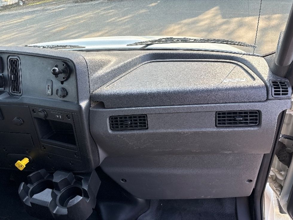 Medium Duty Box Truck-Light and Medium Duty Trucks-International-2020-MV607-Mebane-NC-17,483\n\t\tmiles-$ 63,500 - Image 20