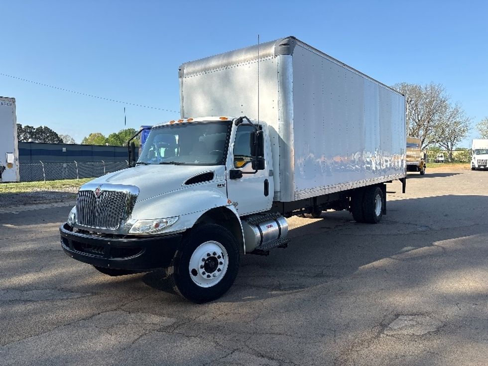 Medium Duty Box Truck-Light and Medium Duty Trucks-International-2020-MV607-Mebane-NC-17,483\n\t\tmiles-$ 63,500 - Image 3