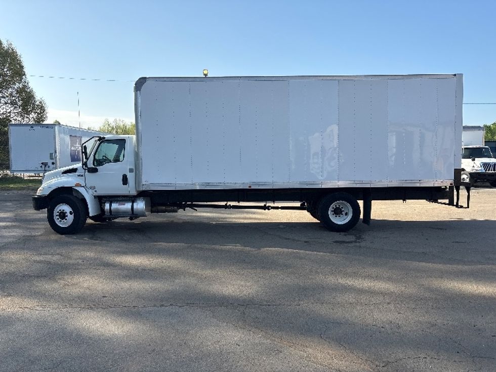 Medium Duty Box Truck-Light and Medium Duty Trucks-International-2020-MV607-Mebane-NC-17,483\n\t\tmiles-$ 63,500 - Image 4