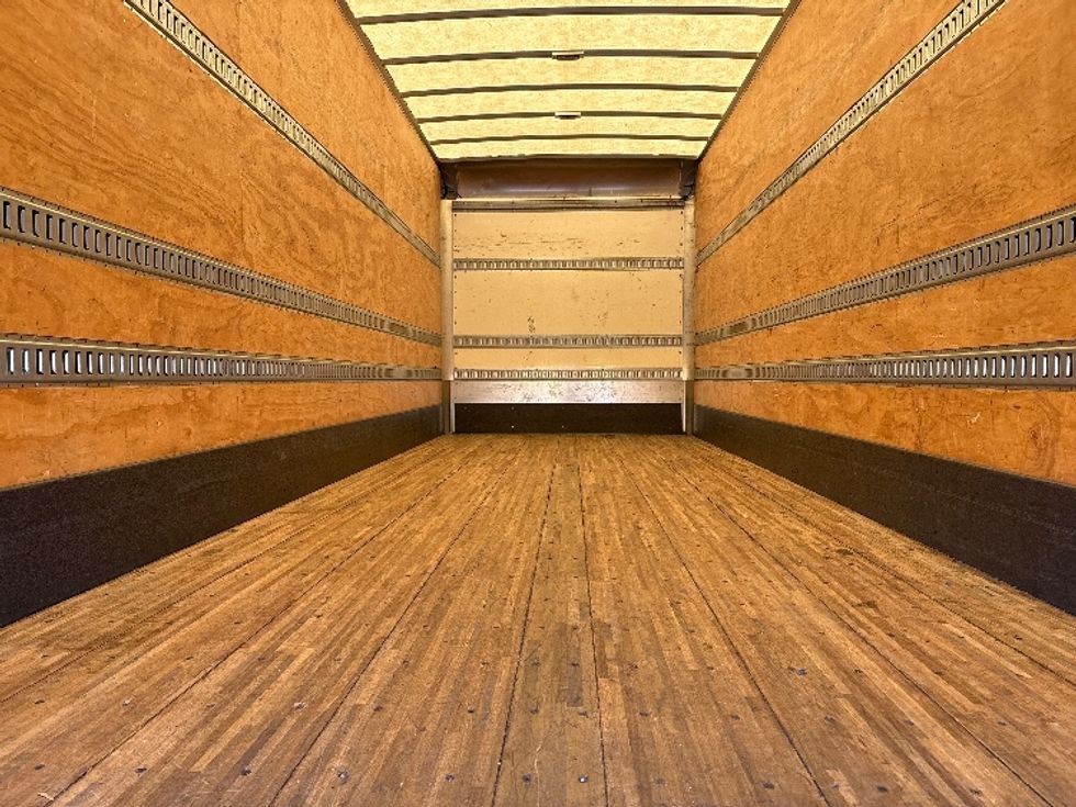 Medium Duty Box Truck-Light and Medium Duty Trucks-International-2020-MV607-Mebane-NC-195,447\n\t\tmiles-$ 49,250 - Image 8